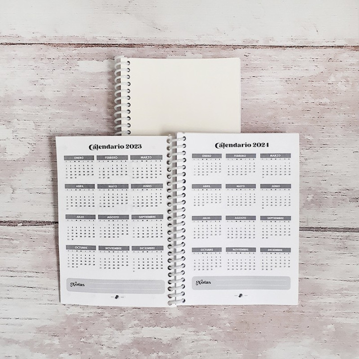 AGENDA  PERPETUA TAMAÑO A6 B&N Sublimable