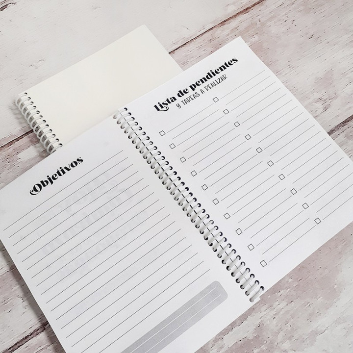 AGENDA PERPETUA TAMAÑO A5 B&N Sublimable