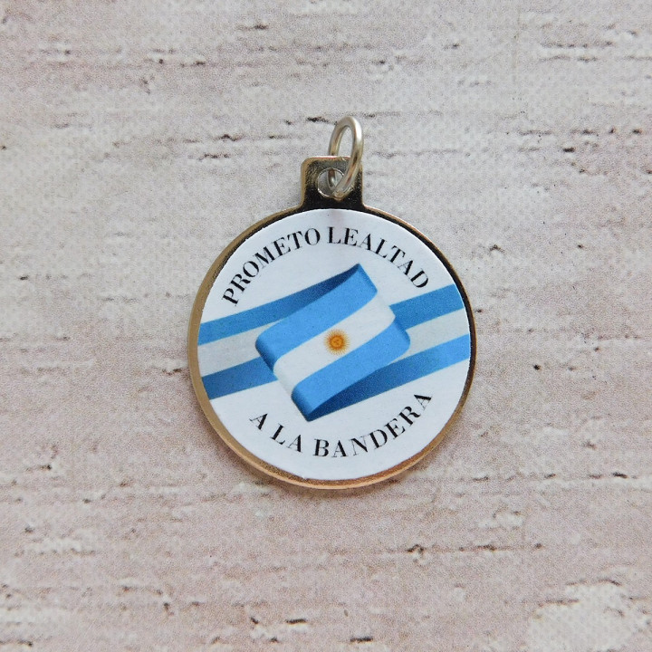 MEDALLA MAS CINTA PROMESA A LA BANDERA METAL CON VINILO