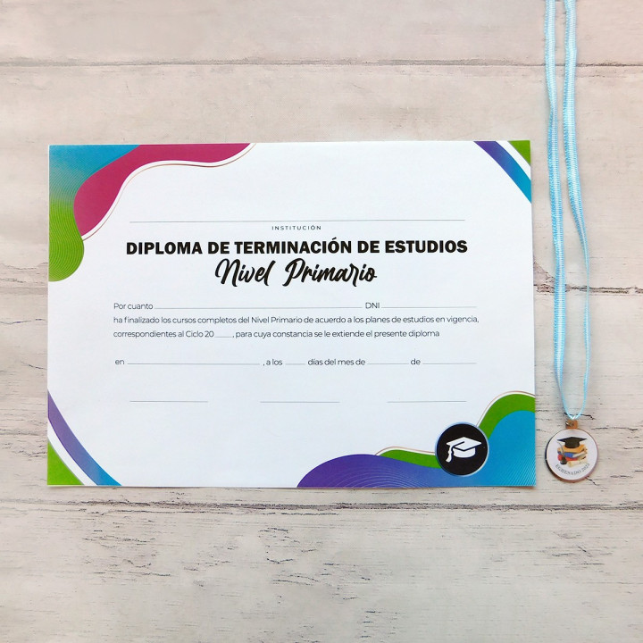 DIPLOMA-MEDALLA 2025 CON VINILO Y CINTA Egresados