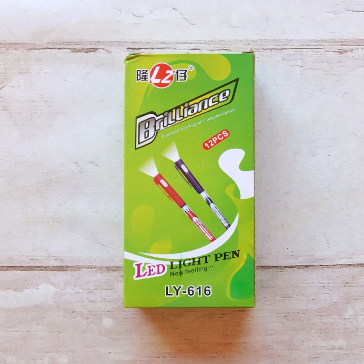 Lapicera con linterna