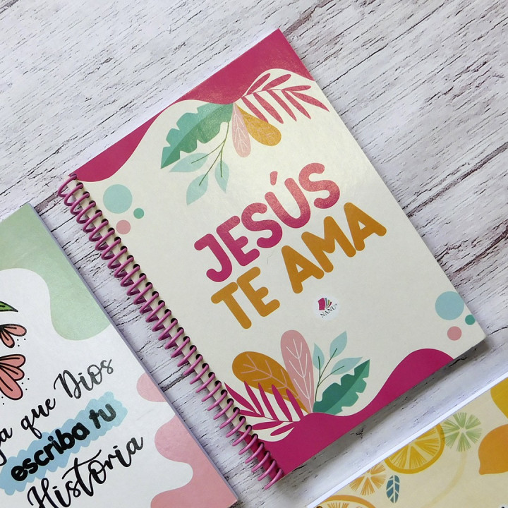 CUADERNO Tamaño A5 Anillados Religioso