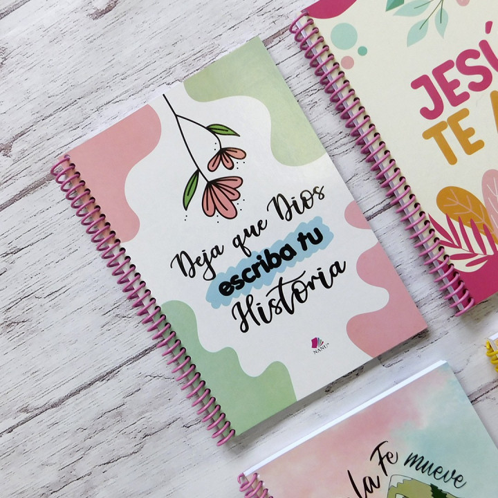 CUADERNO Tamaño A5 Anillados Religioso